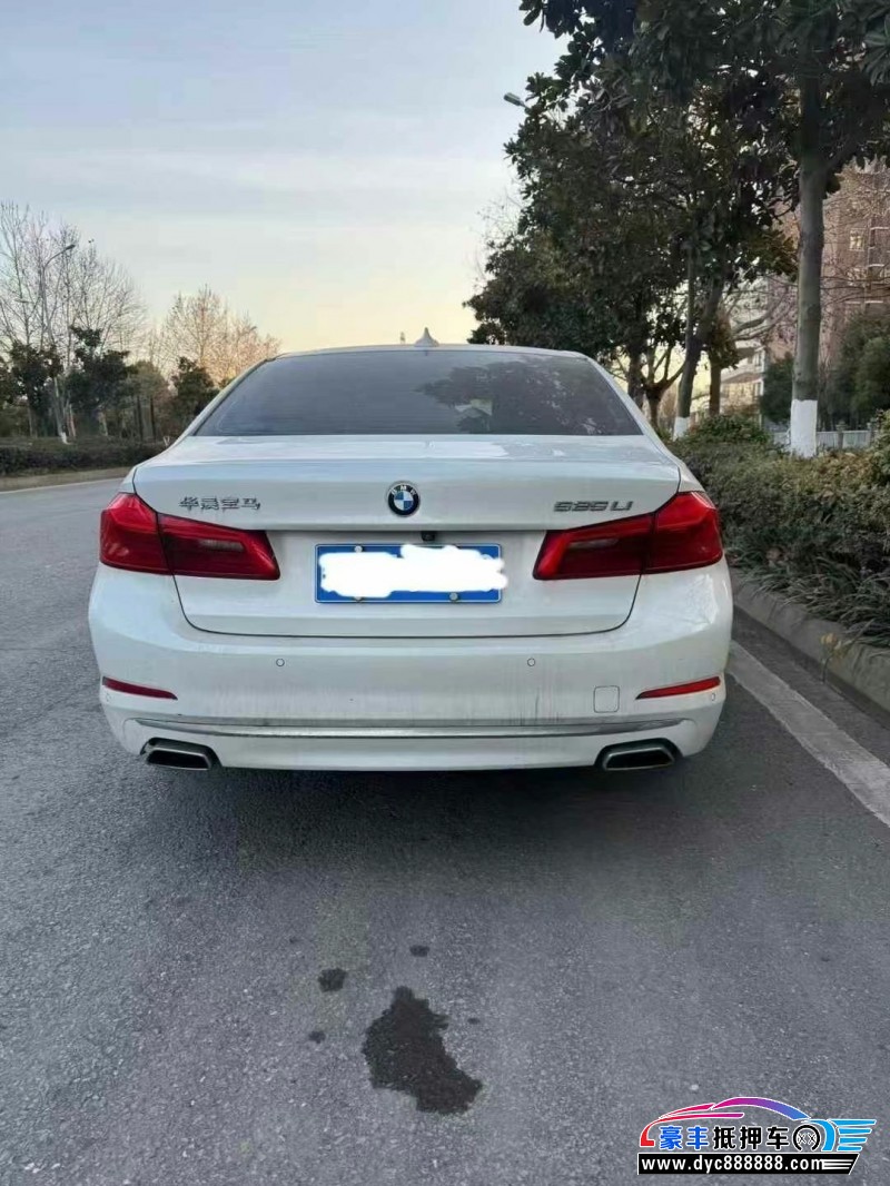 20年宝马5系轿车抵押车出售