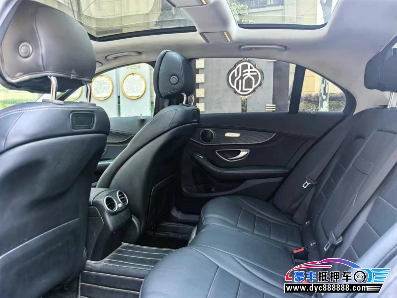 17年奔驰C轿车抵押车出售