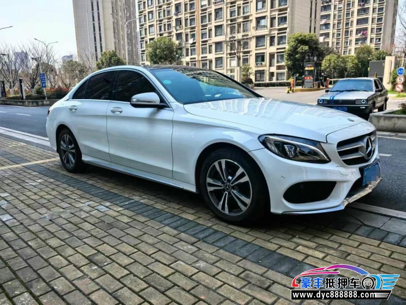 17年奔驰C轿车抵押车出售