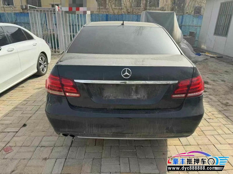14年奔驰E轿车抵押车出售