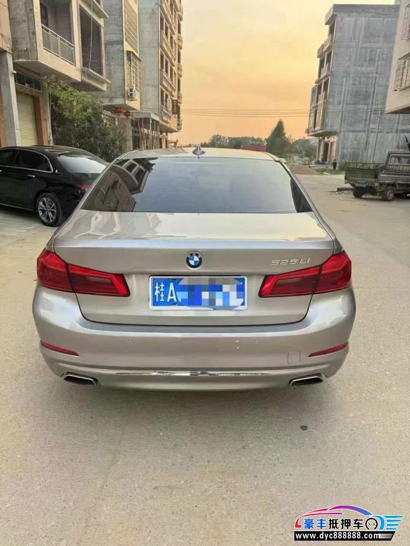 19年宝马5系轿车抵押车出售