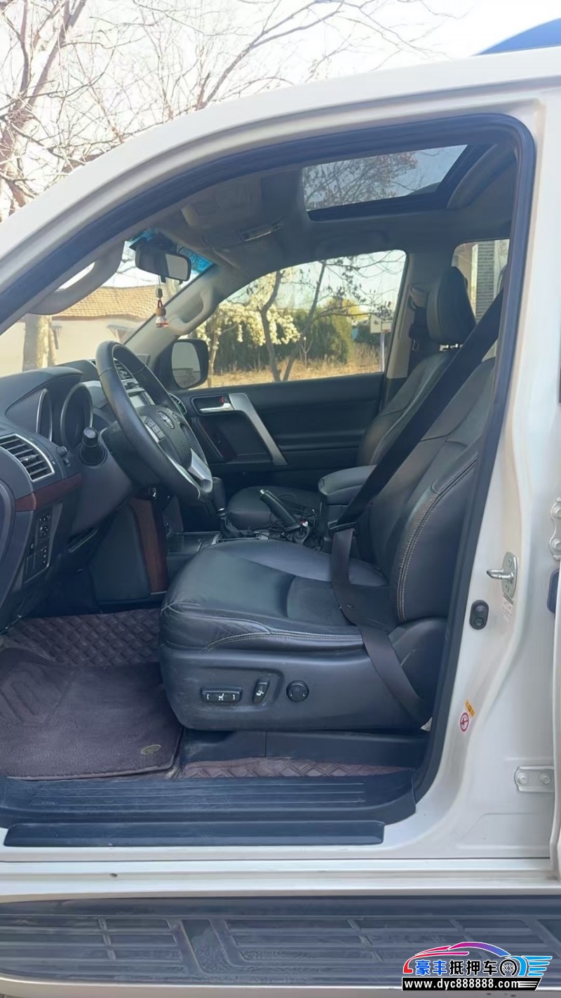 17年丰田普拉多（霸道）轿车抵押车出售