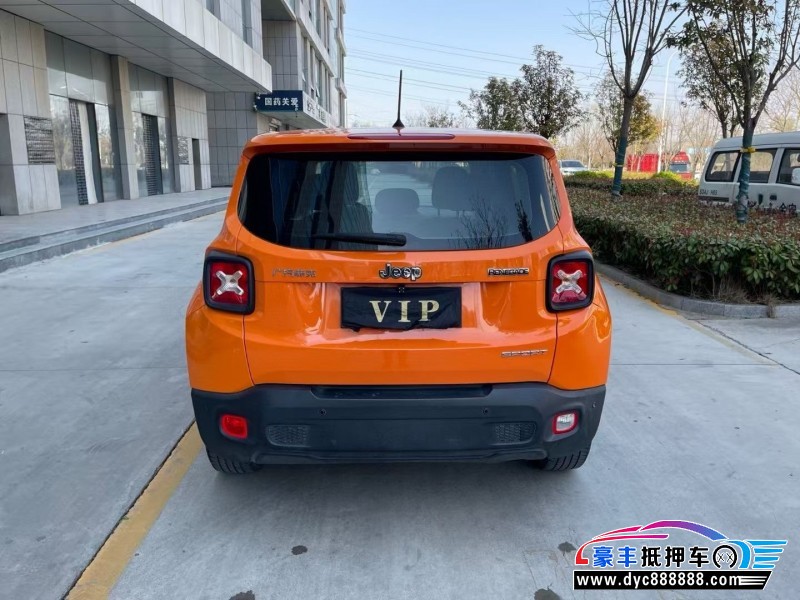 18年Jeep自由侠轿车抵押车出售