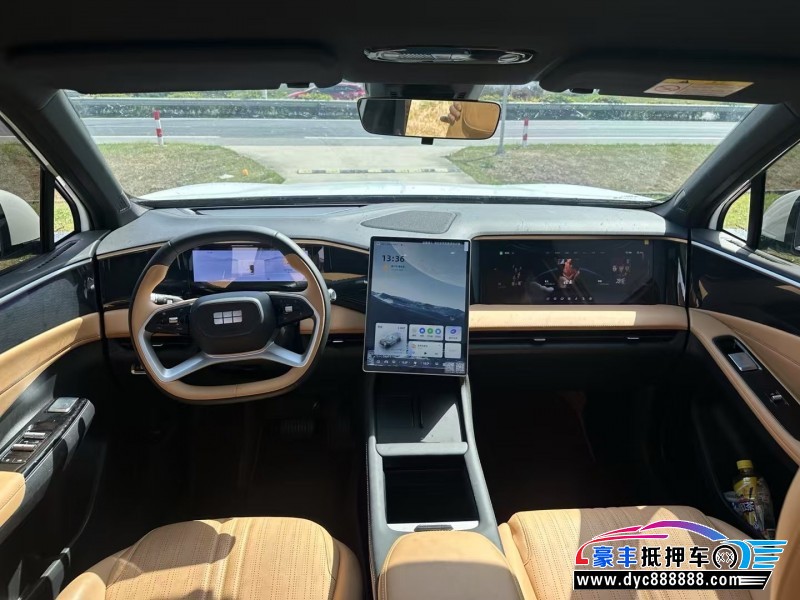 24年吉利银河L7轿车抵押车出售