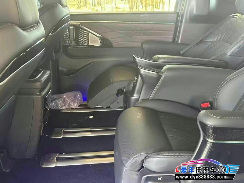 23年传祺M8轿车抵押车出售