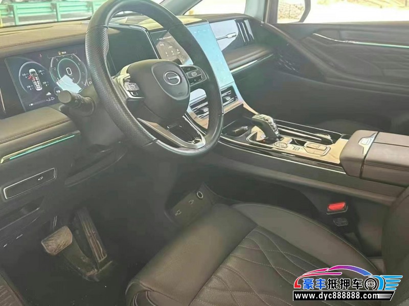 23年传祺M8轿车抵押车出售