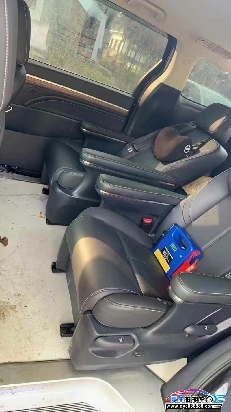 22年传祺M8轿车抵押车出售