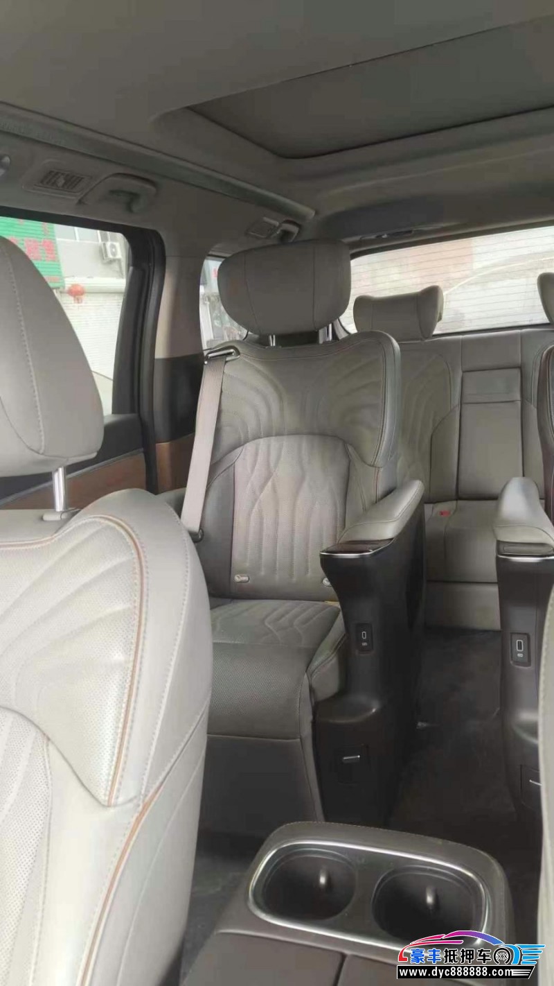 23年传祺M8轿车抵押车出售