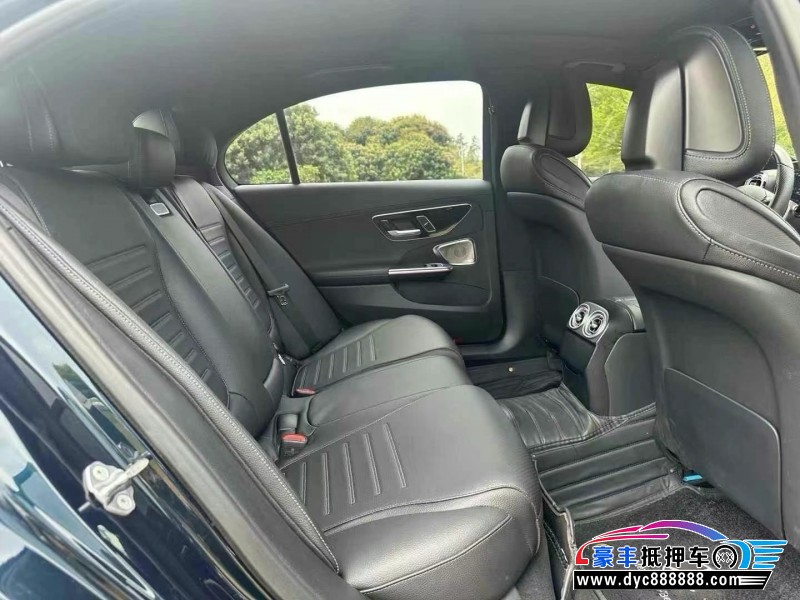 22年奔驰C轿车抵押车出售