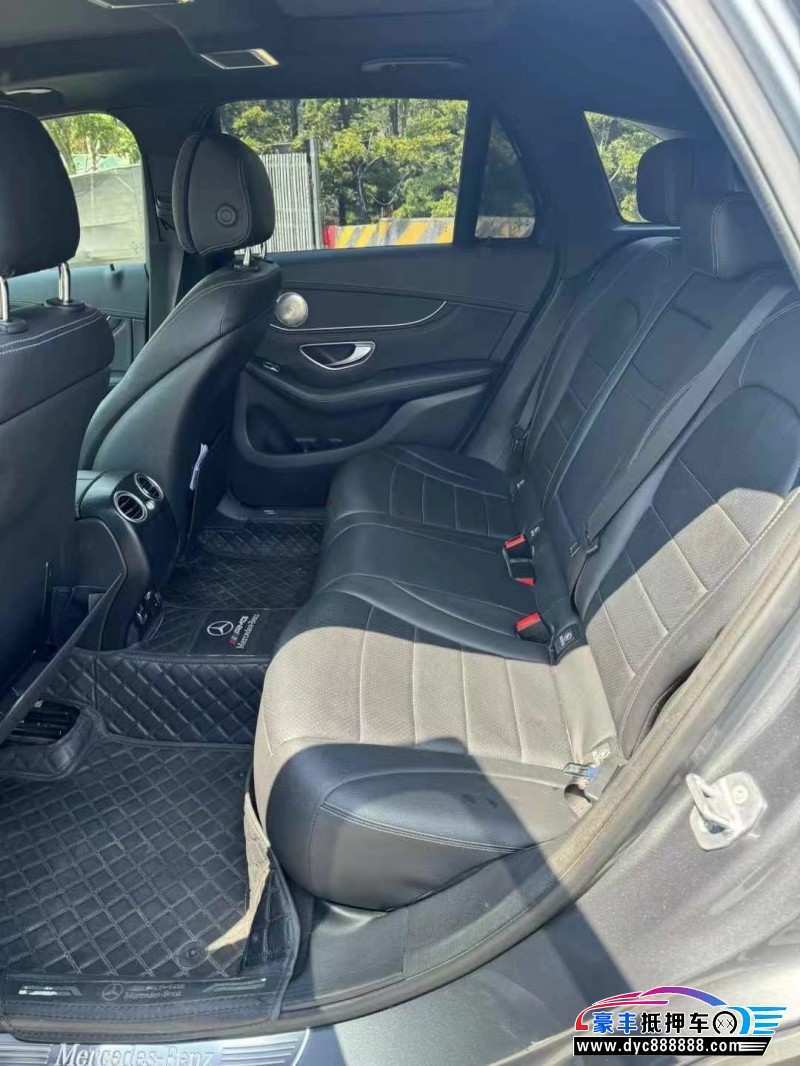 19年奔驰GLC轿车抵押车出售