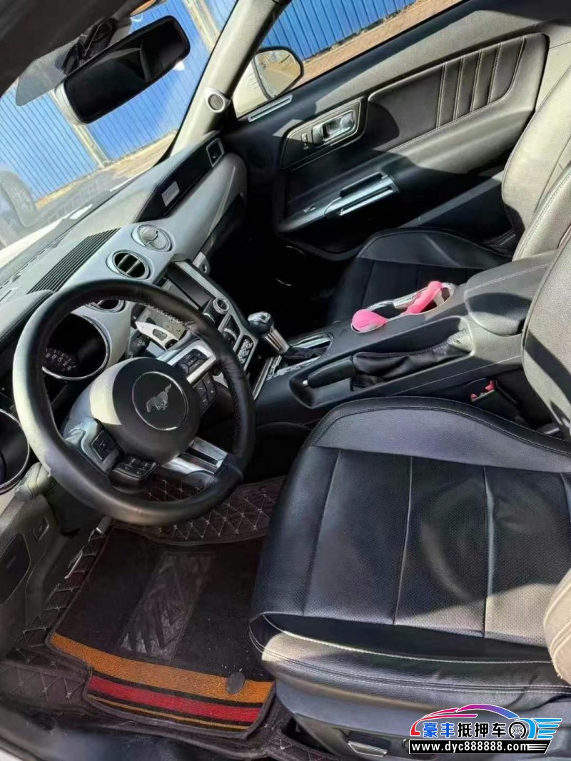 17年福特野马轿车抵押车出售