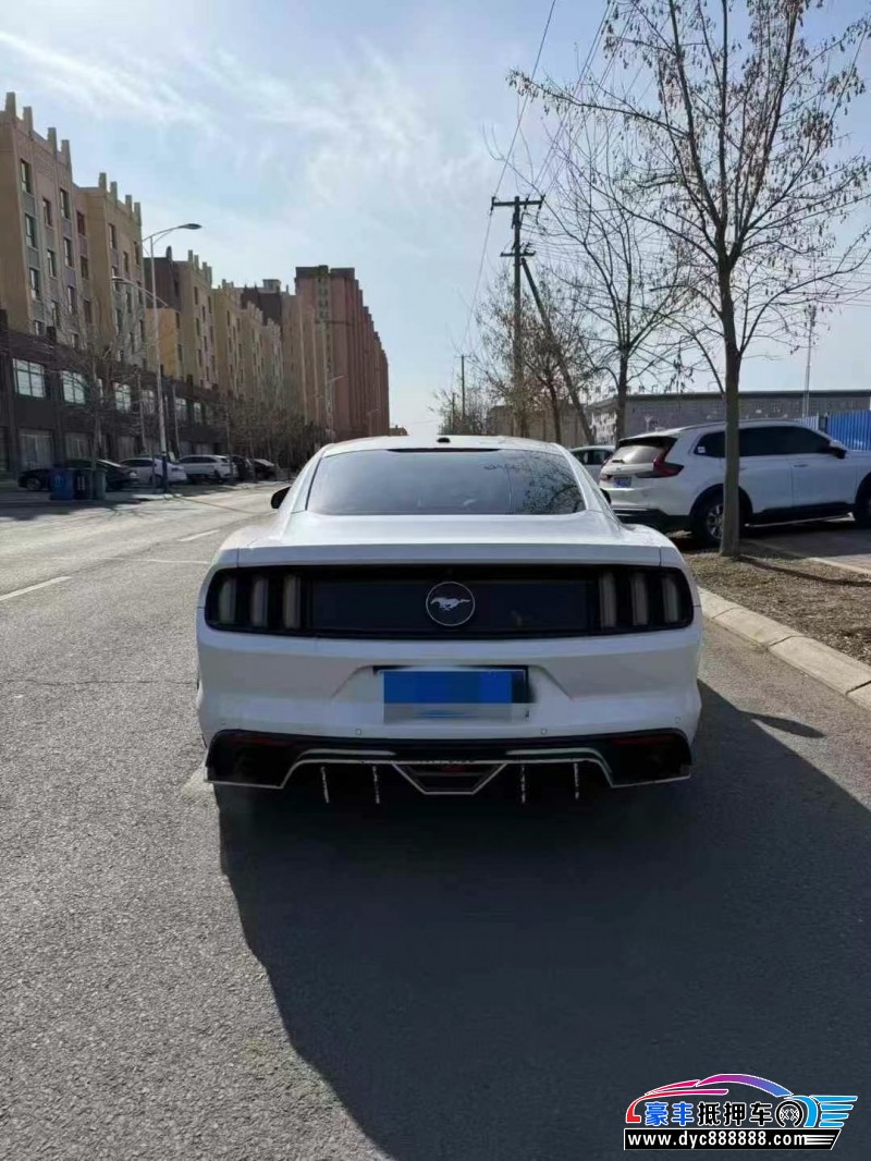 17年福特野马轿车抵押车出售