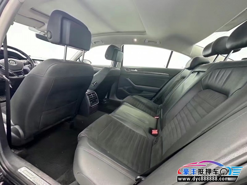 17年大众迈腾轿车抵押车出售