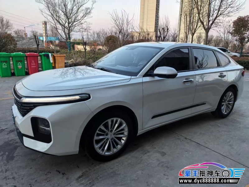 20年宝骏RC5轿车抵押车出售