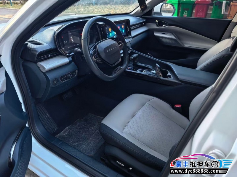 20年宝骏RC5轿车抵押车出售