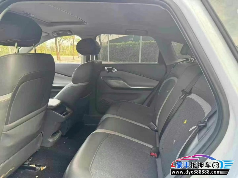 20年宝骏RC5轿车抵押车出售