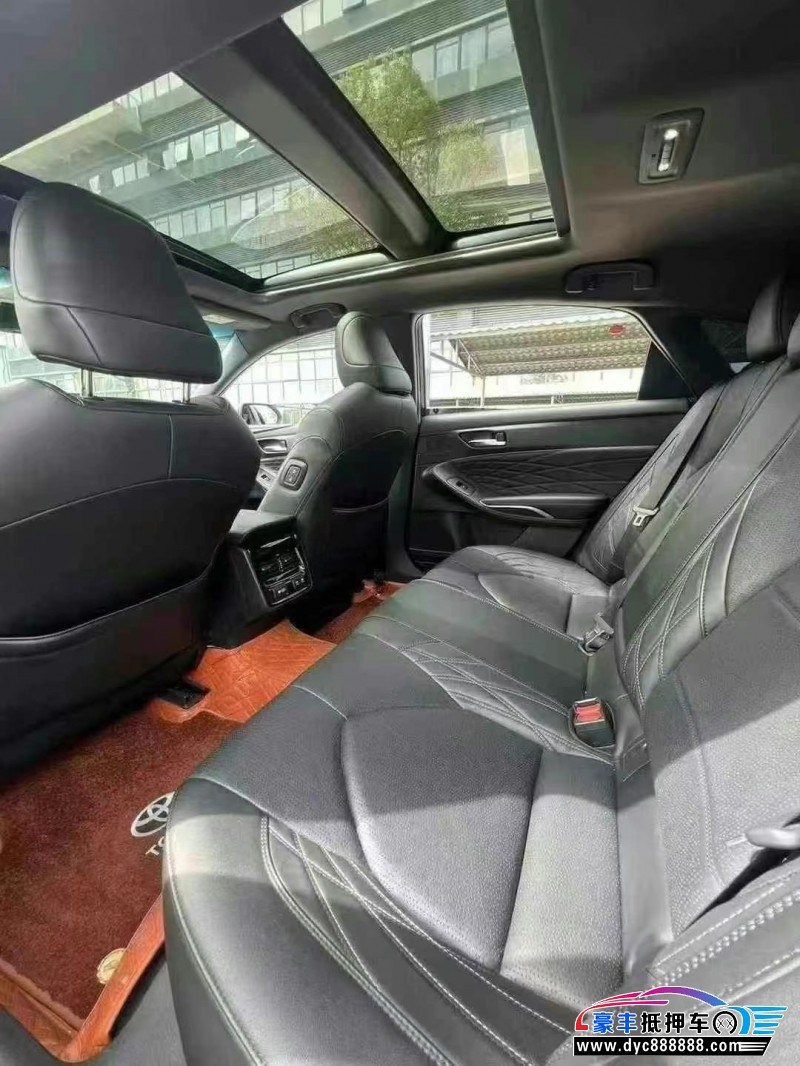 22年丰田亚洲龙轿车抵押车出售