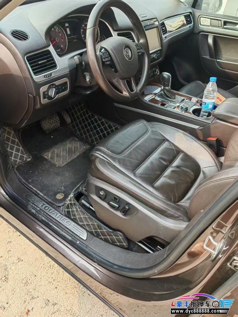 14年大众途锐SUV抵押车出售