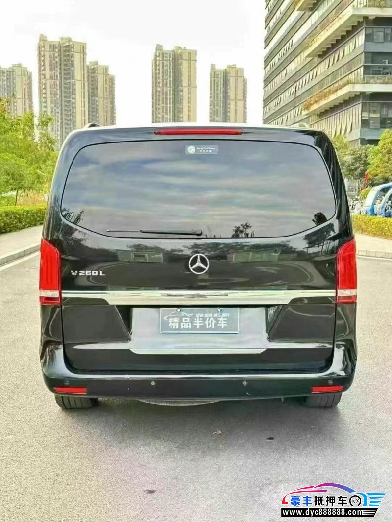 17年奔驰V轿车抵押车出售