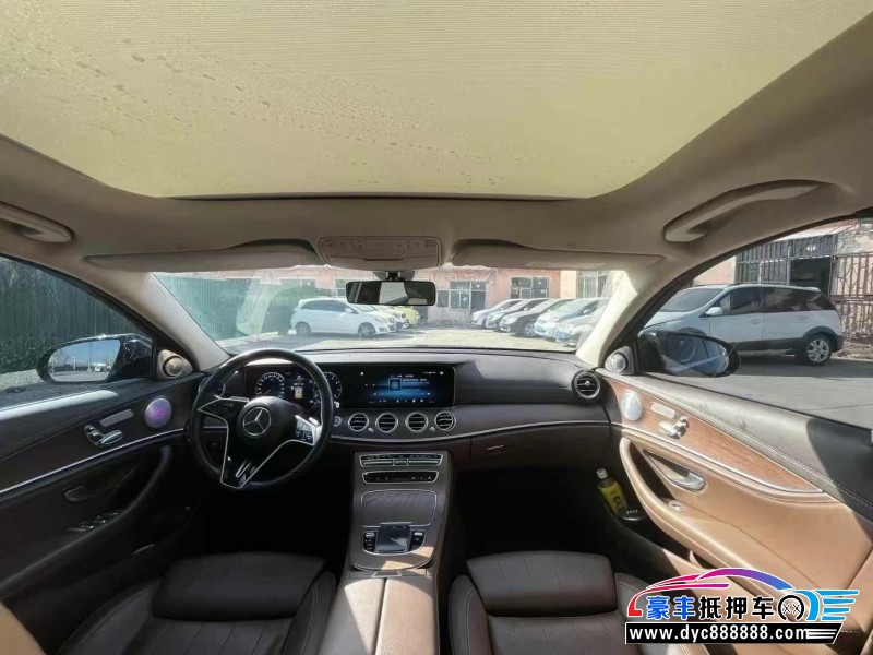 22年奔驰E轿车抵押车出售