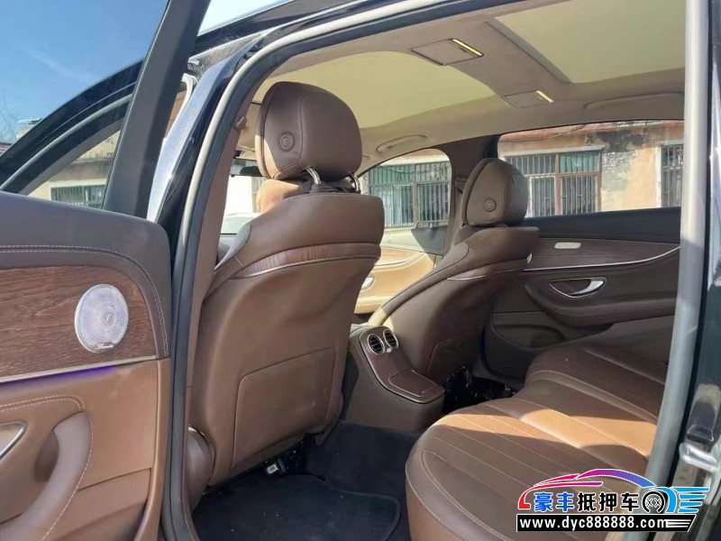 22年奔驰E轿车抵押车出售