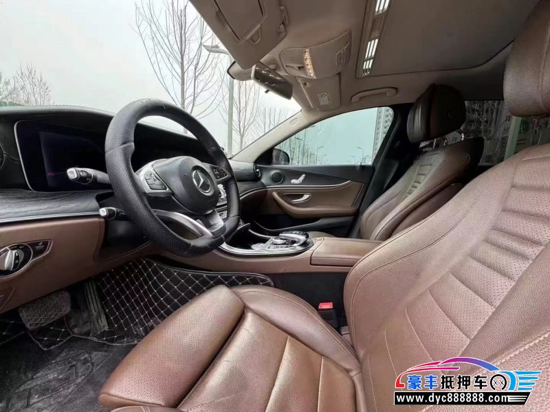 17年奔驰E轿车抵押车出售