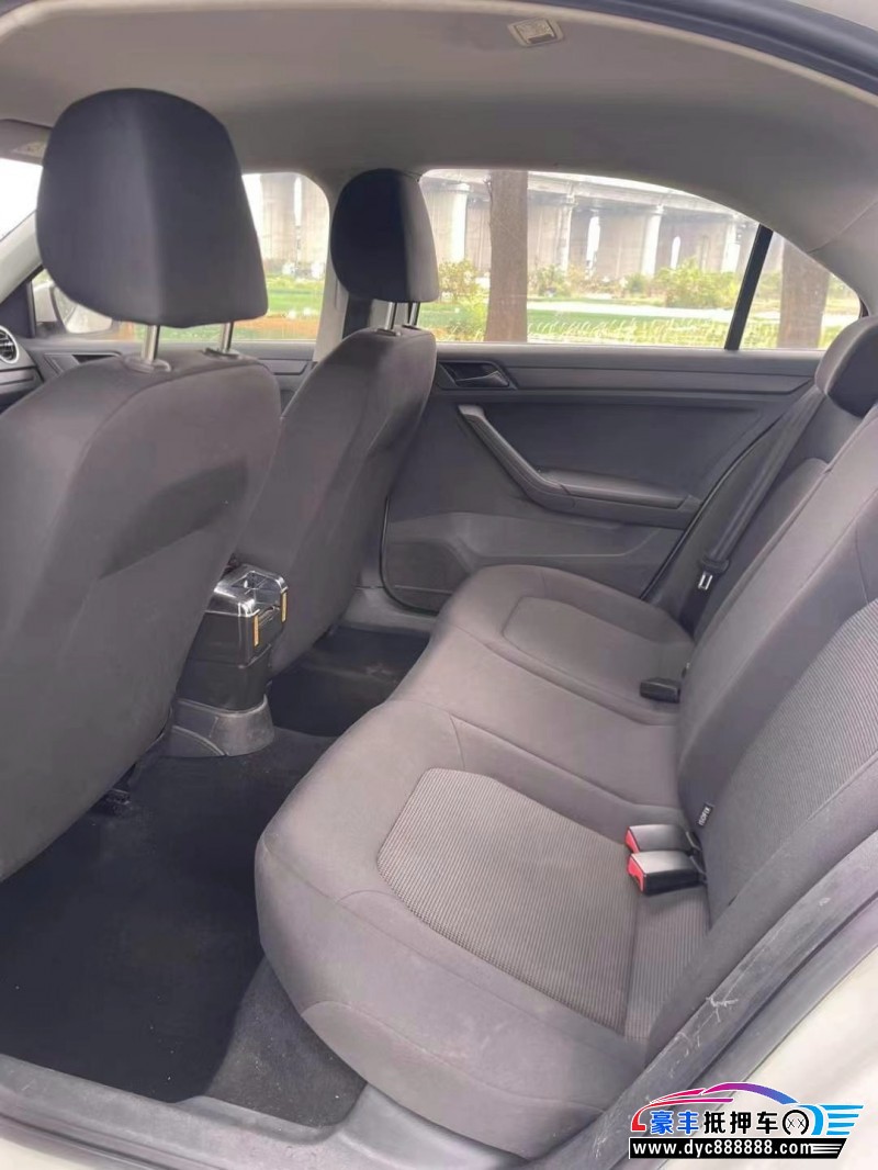 18年大众捷达轿车抵押车出售