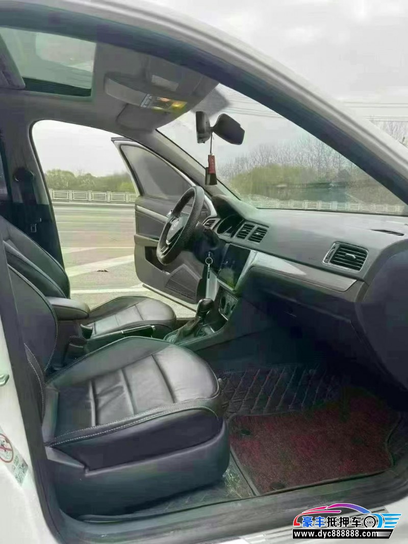 16年大众朗行轿车抵押车出售