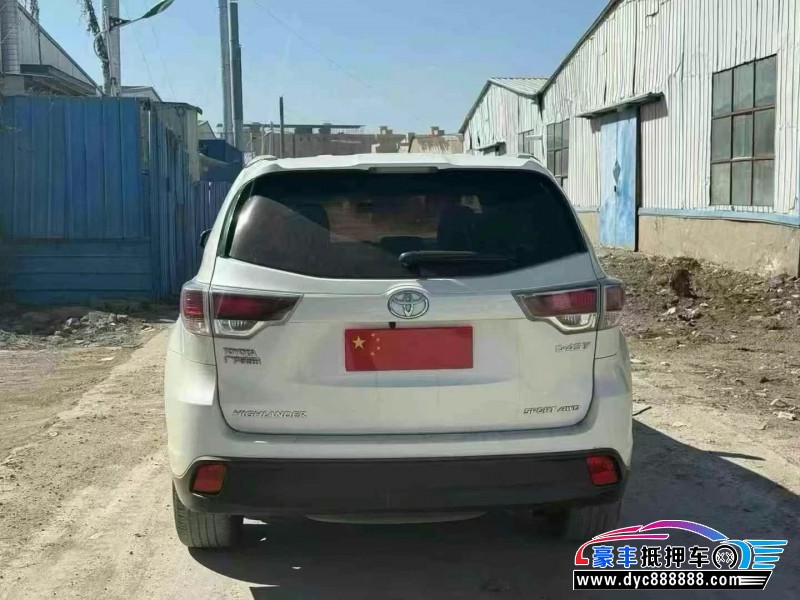 15年丰田汉兰达轿车抵押车出售