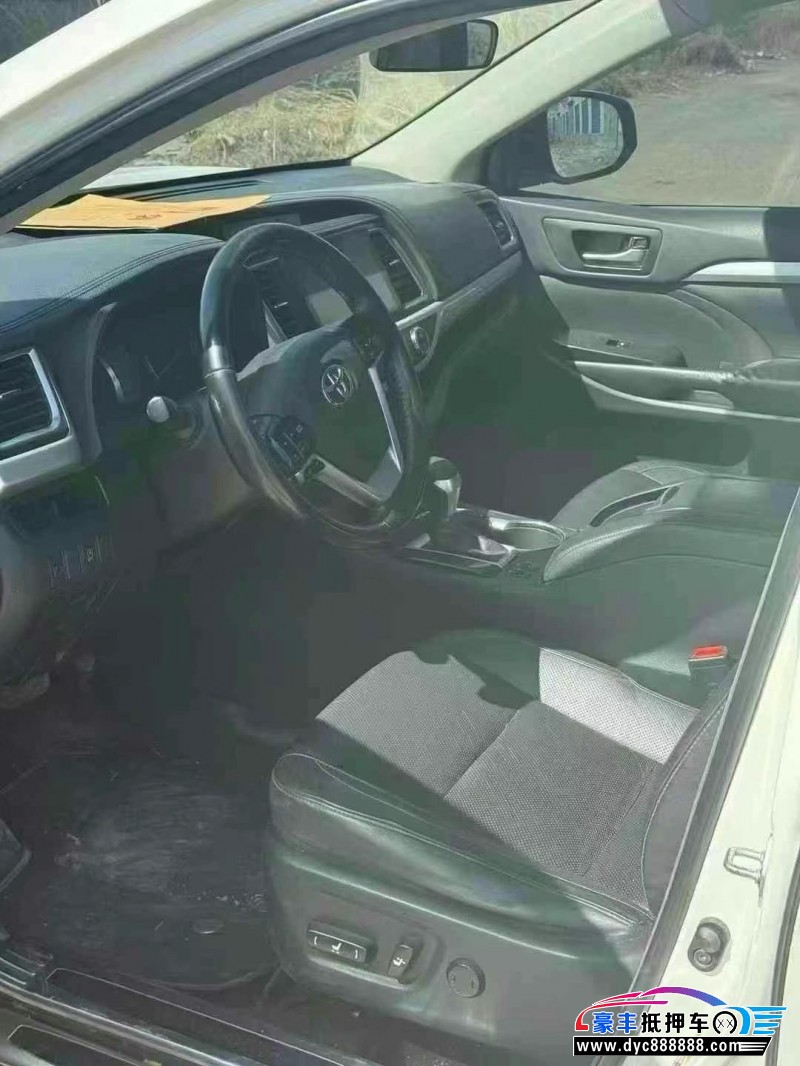 15年丰田汉兰达轿车抵押车出售