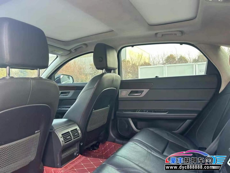 17年捷豹XF轿车抵押车出售