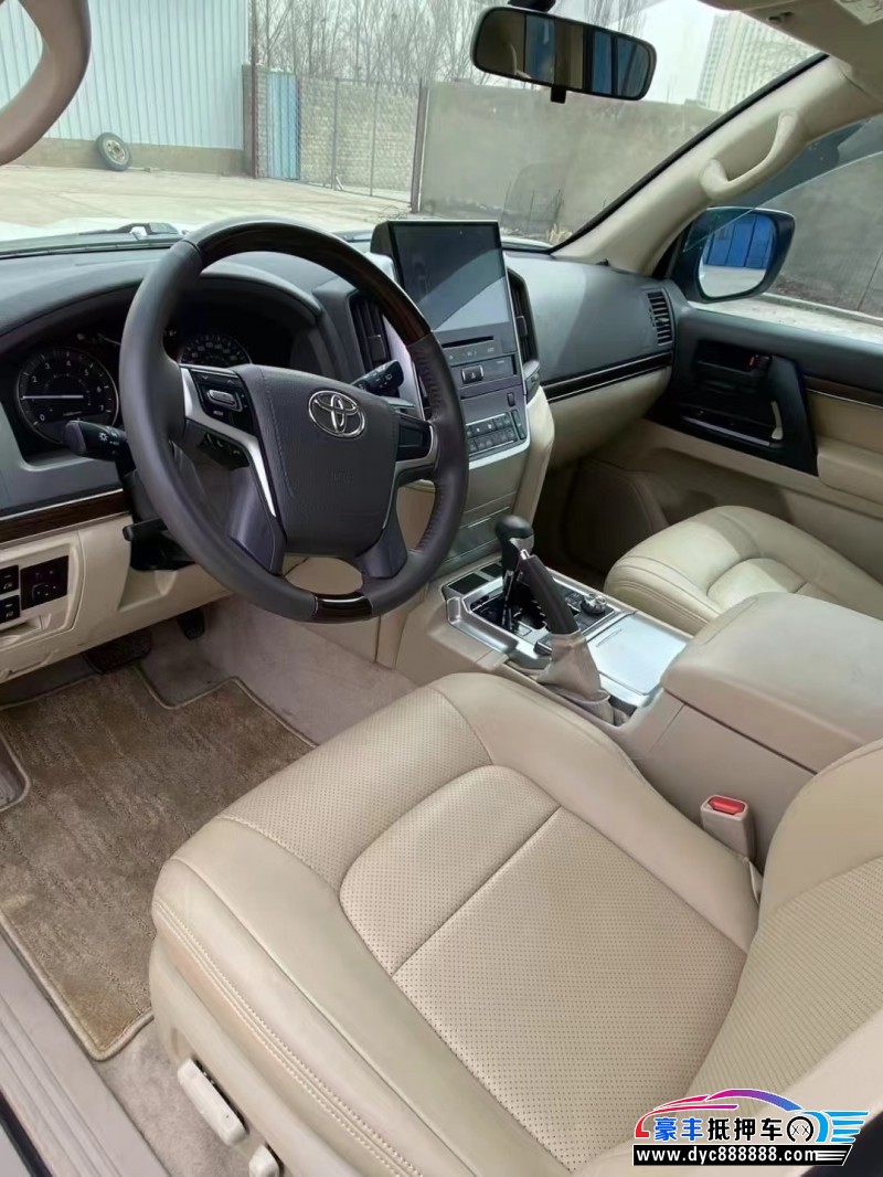 19年丰田兰德酷路泽（陆巡）轿车抵押车出售