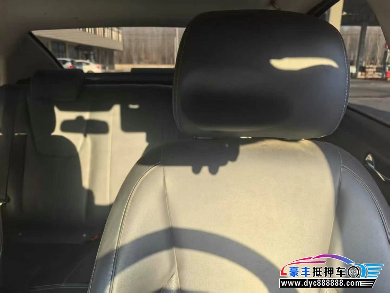 23年奇瑞艾瑞泽5轿车抵押车出售