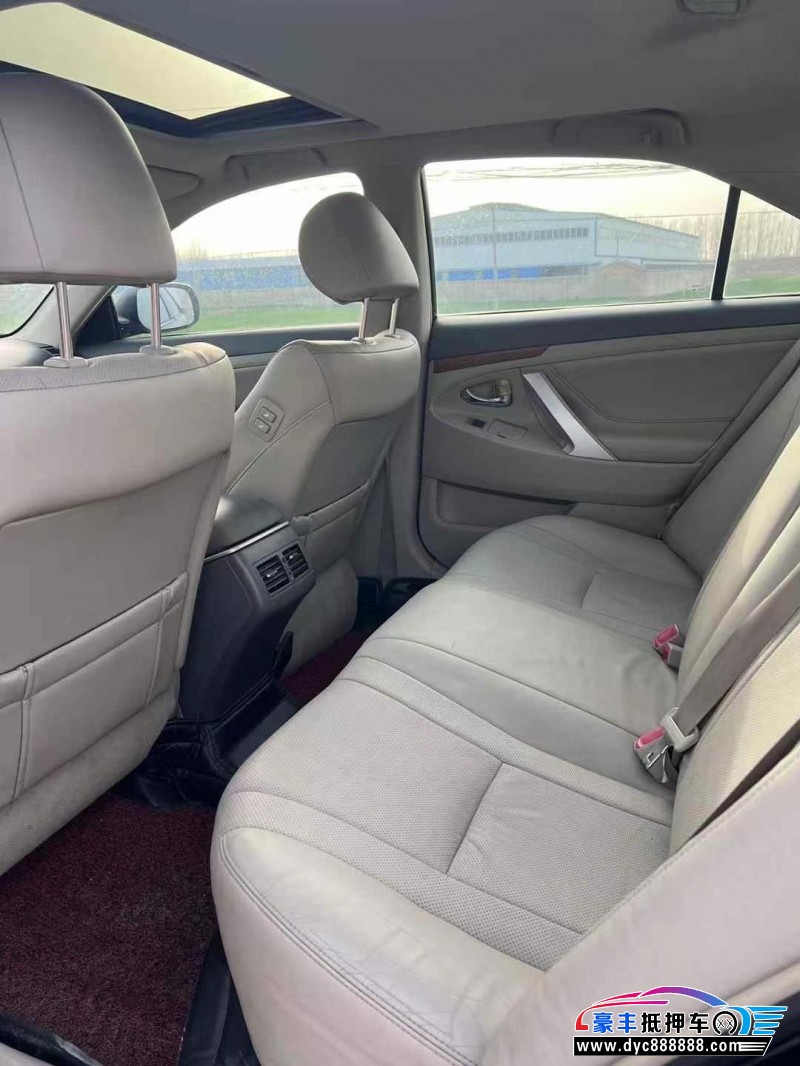 12年丰田凯美瑞轿车抵押车出售