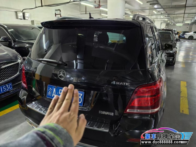 13年奔驰GLK轿车抵押车出售