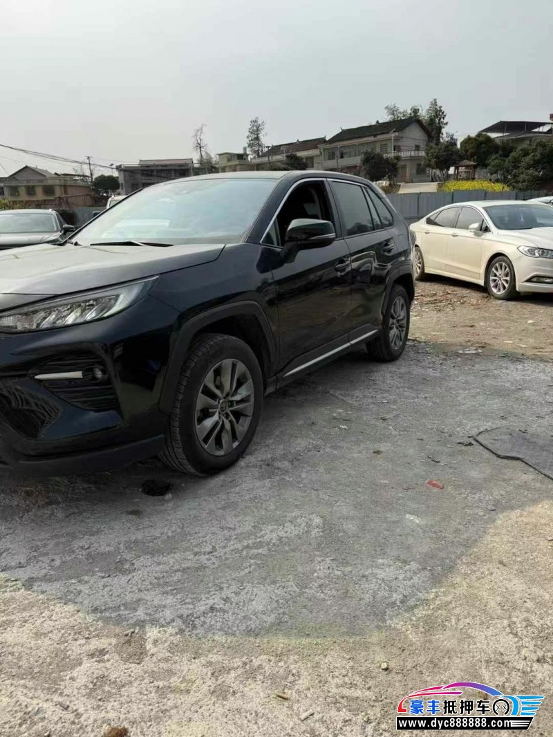 21年丰田威兰达轿车抵押车出售