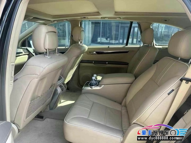 15年奔驰R轿车抵押车出售