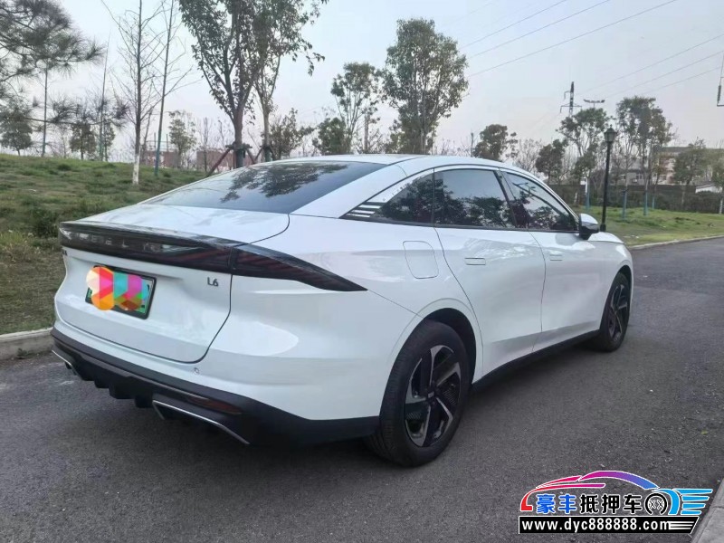 24年吉利银河L6轿车抵押车出售