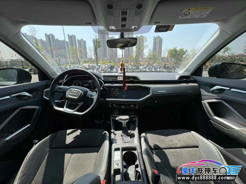21年奥迪Q3轿车抵押车出售