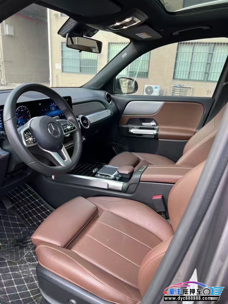 21年奔驰GLB轿车抵押车出售