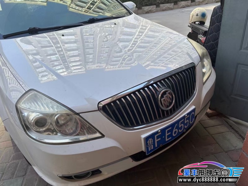 12年别克凯越轿车抵押车出售