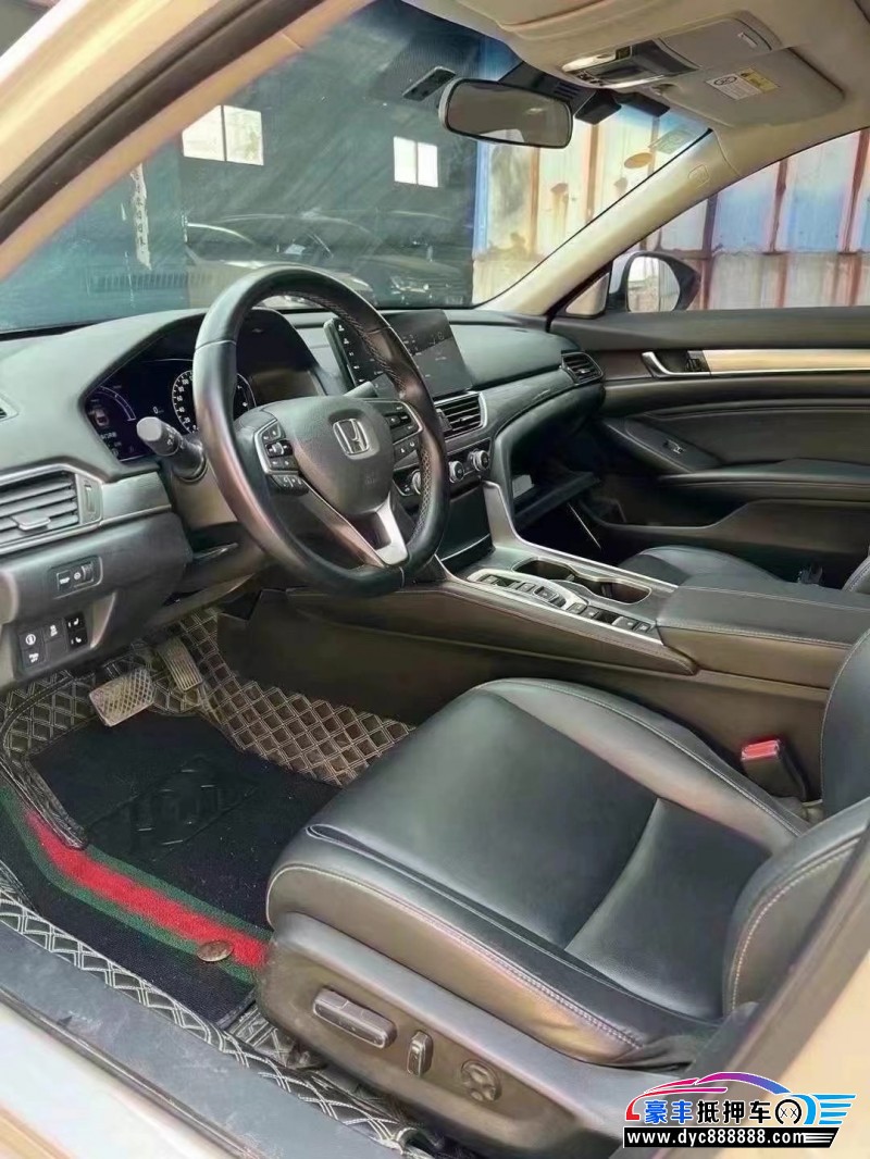 22年本田雅阁轿车抵押车出售