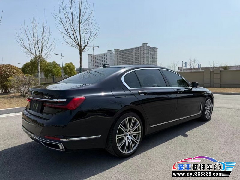 20年宝马7系轿车抵押车出售