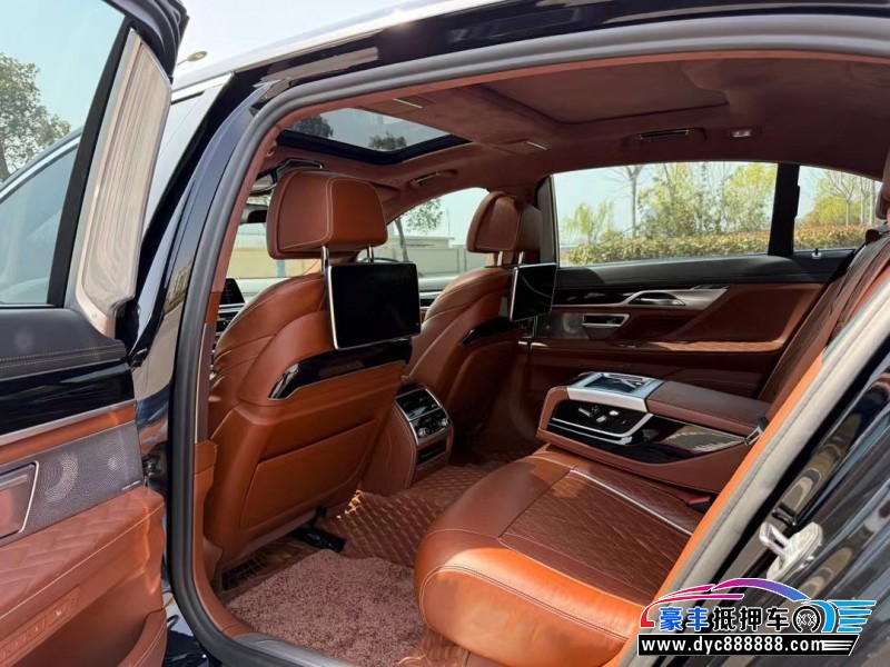 20年宝马7系轿车抵押车出售