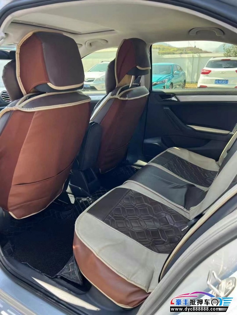 16年大众捷达轿车抵押车出售