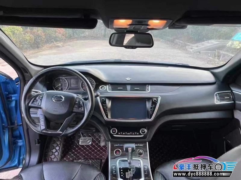 16年陆风X7轿车抵押车出售