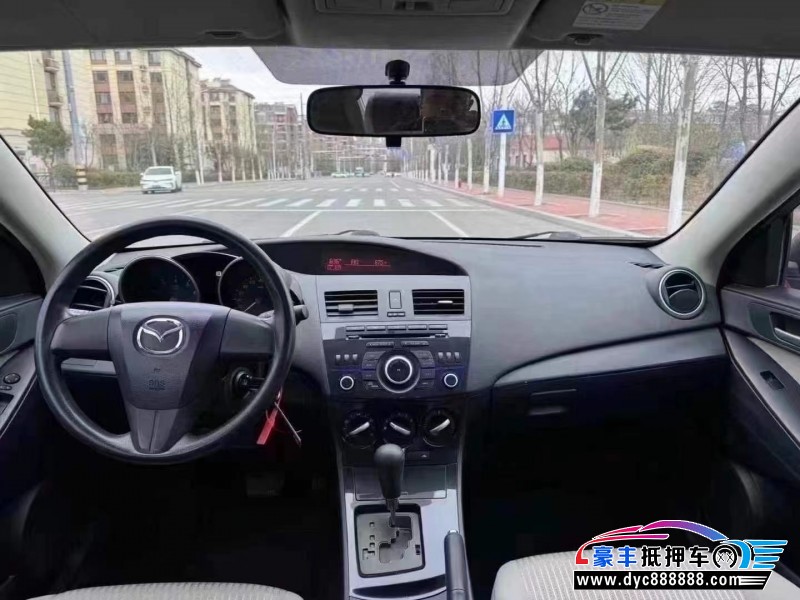 16年马自达3星骋轿车抵押车出售