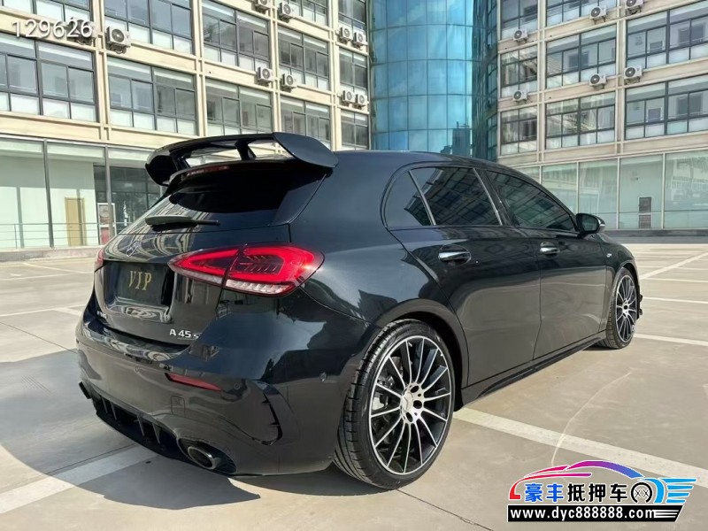 22年奔驰A轿车抵押车出售