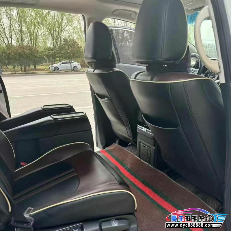 20年本田艾力绅轿车抵押车出售