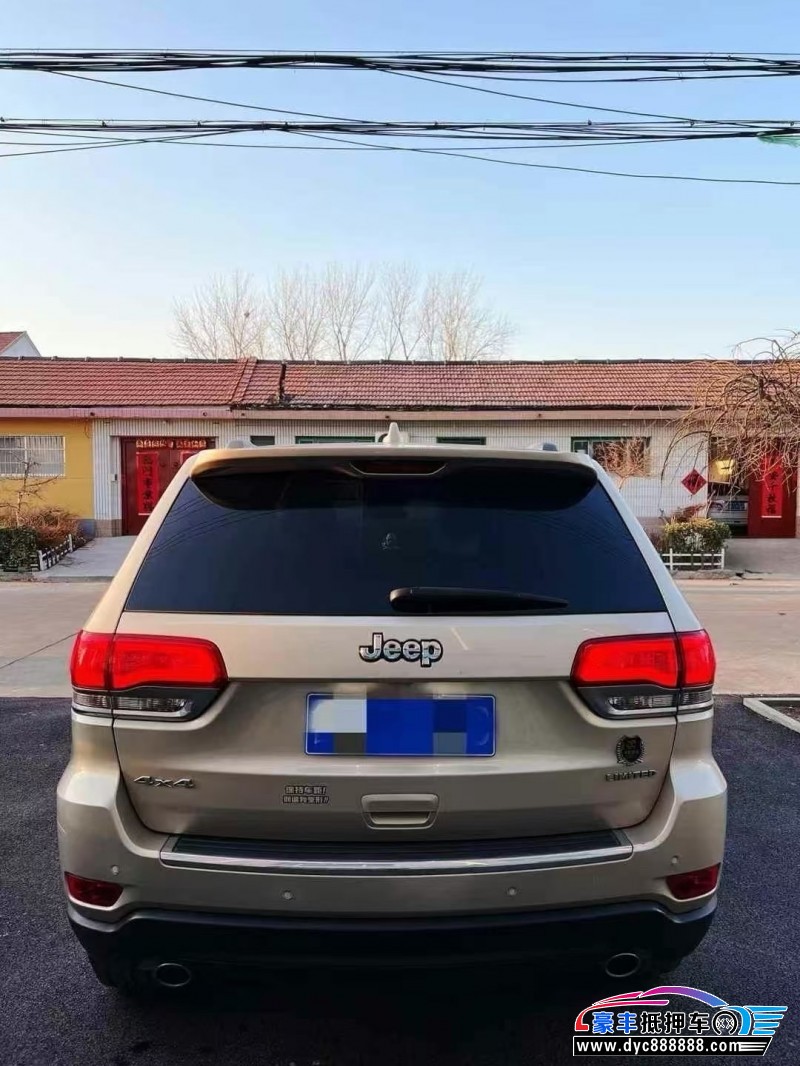 16年Jeep大切诺基轿车抵押车出售